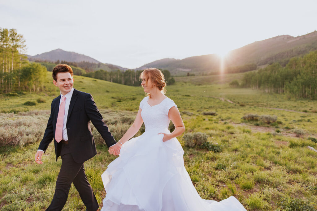Wedding held in beautiful Utah field