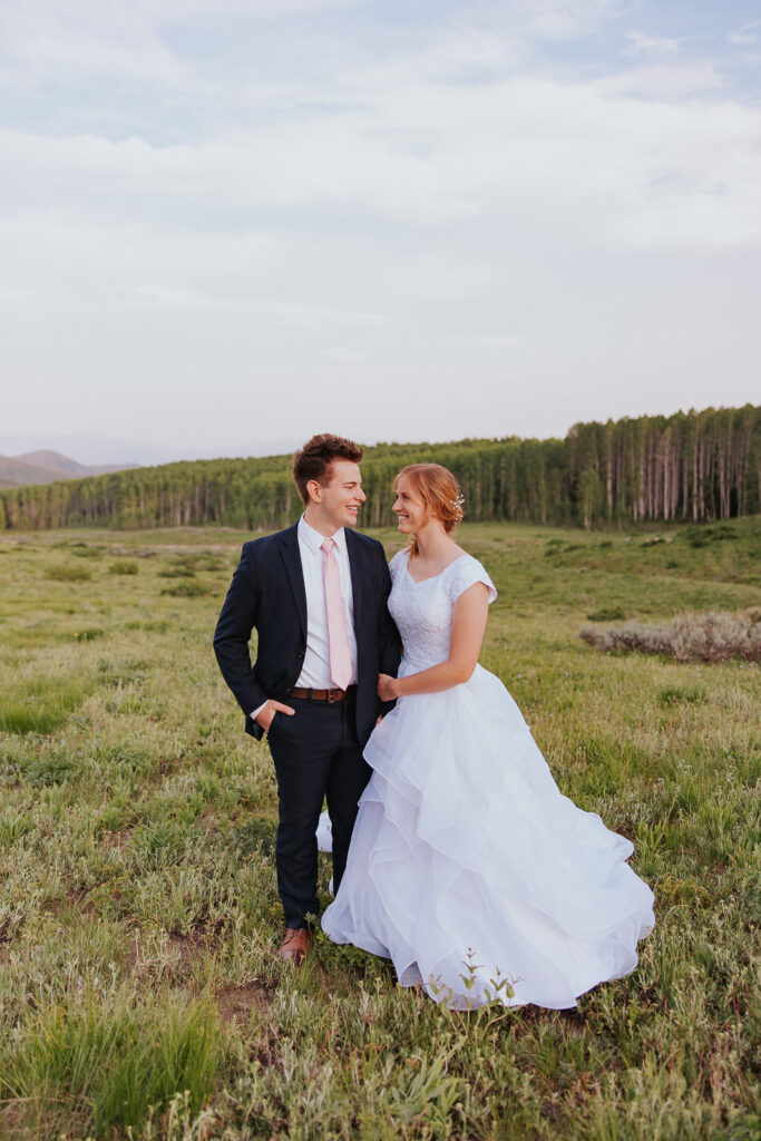 Classic wedding pose idea