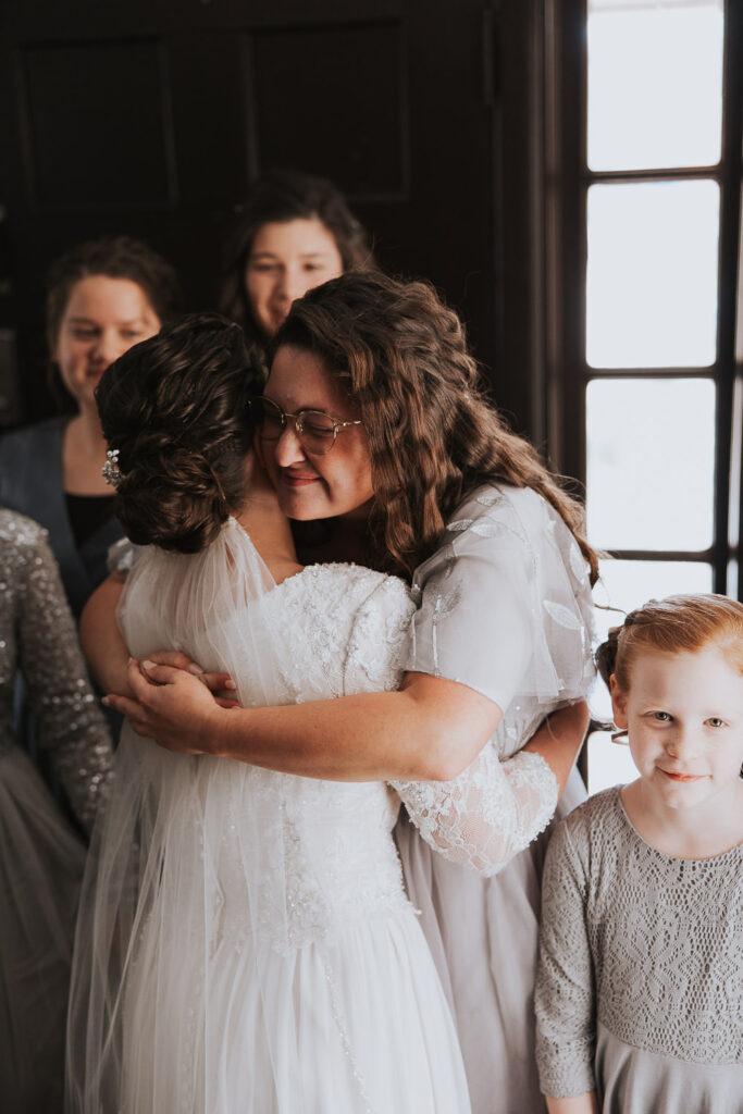 Maid of honor and bride outfit and hairstyle