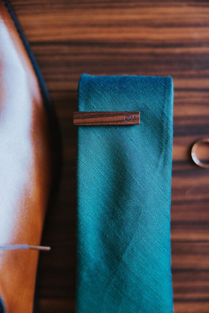 Tie clip for groom and groomsman